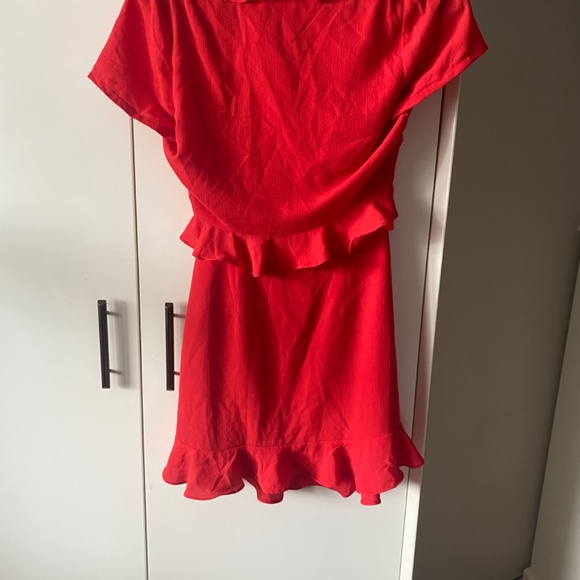 Mia Ruffle Tie Dress - Picture 2 of 2